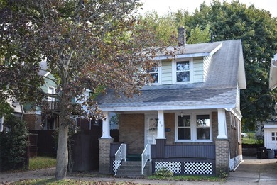 Beach Home Sale Pending in Erie, Pennsylvania