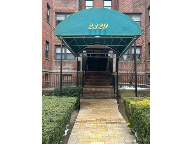 Beach Other Active Under Contract in Fort Lee, New Jersey