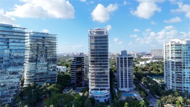 Beach Condo For Sale in Coconut Grove, Florida