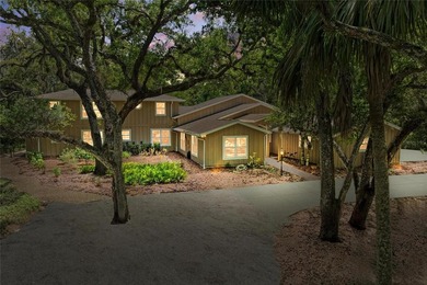Beach Home For Sale in Bradenton, Florida