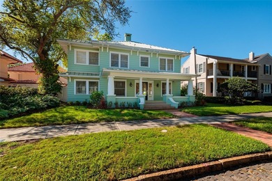 Beach Home For Sale in St. Petersburg, Florida