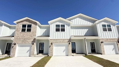 Beach Townhome/Townhouse For Sale in Gulf Breeze, Florida