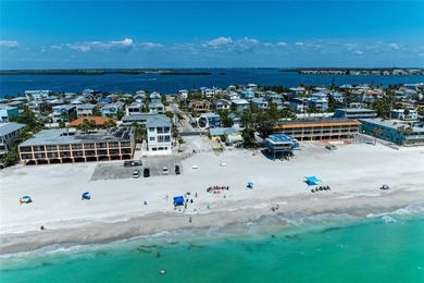 Beach Condo For Sale in Bradenton Beach, Florida