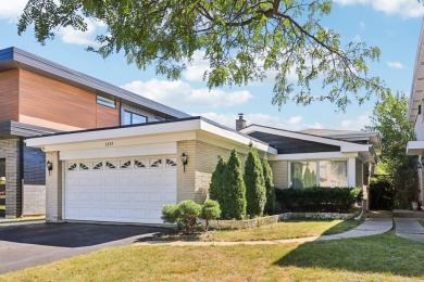 Beach Home Sale Pending in Skokie, Illinois