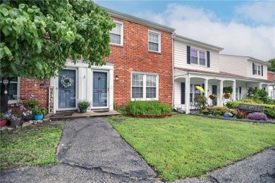 Beach Townhome/Townhouse For Sale in Newport News, Virginia