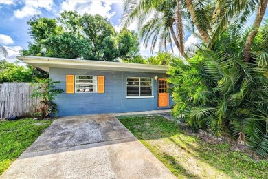 Beach Home For Sale in Sarasota, Florida