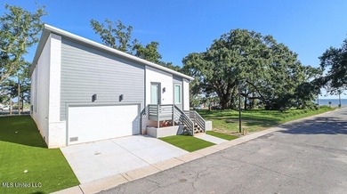 Beach Home For Sale in Gulfport, Mississippi