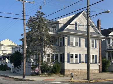 Beach Townhome/Townhouse For Sale in Ocean City, New Jersey