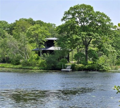 Beach Home Sale Pending in North Kingstown, Rhode Island