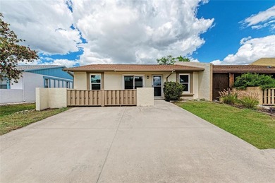 Beach Home For Sale in Bradenton, Florida