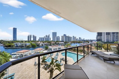 Beach Condo For Sale in Aventura, Florida