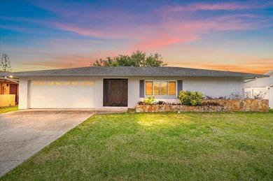 Beach Home For Sale in Sarasota, Florida