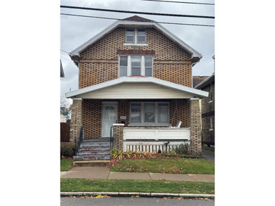 Beach Home For Sale in Erie, Pennsylvania