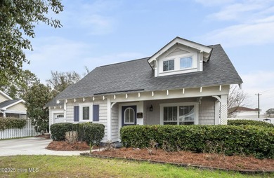 Beach Home For Sale in Southport, North Carolina