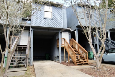 Beach Townhome/Townhouse For Sale in Niceville, Florida