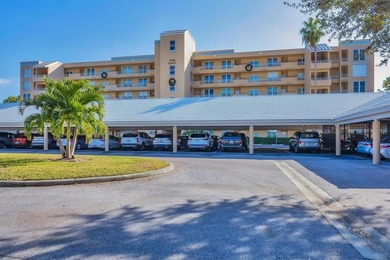 Beach Condo Sale Pending in Bradenton, Florida