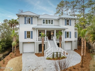 Beach Home For Sale in Beaufort, South Carolina