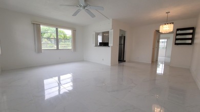 Beach Condo For Sale in West Palm Beach, Florida
