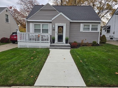 Beach Home Sale Pending in Erie, Pennsylvania