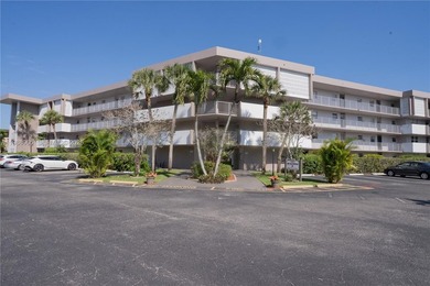 Beach Condo For Sale in Lauderdale Lakes, Florida