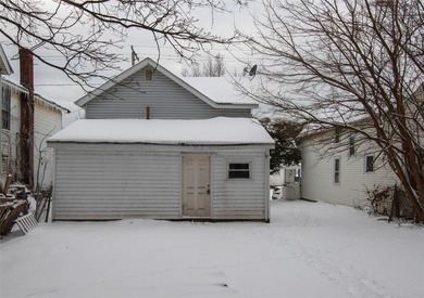 Beach Home Sale Pending in Erie, Pennsylvania