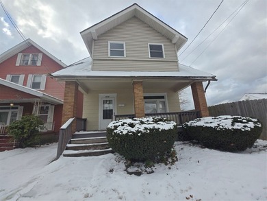 Beach Home For Sale in Erie, Pennsylvania