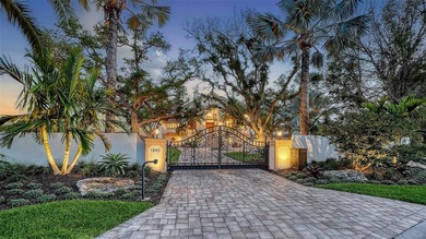 Beach Home For Sale in Sarasota, Florida