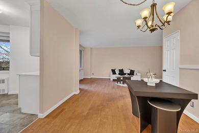 Beach Home For Sale in Bronx, New York