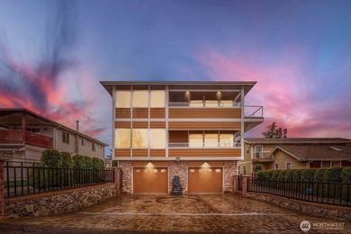 Beach Home For Sale in Seattle, Washington