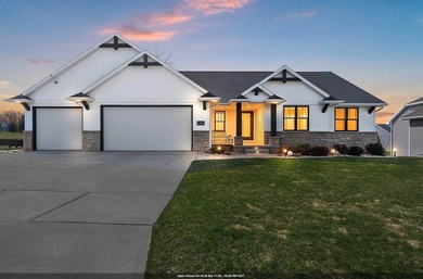 Beach Home For Sale in Green Bay, Wisconsin