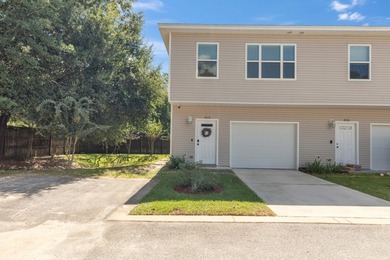 Beach Townhome/Townhouse Sale Pending in Fort Walton Beach, Florida