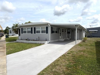 Beach Home For Sale in Sarasota, Florida