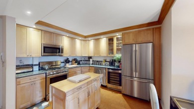 Beach Condo For Sale in New York, New York