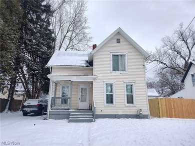 Beach Home Sale Pending in Conneaut, Ohio