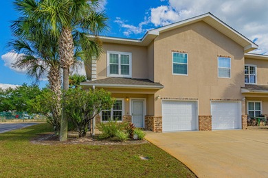 Beach Townhome/Townhouse Sale Pending in Fort Walton Beach, Florida