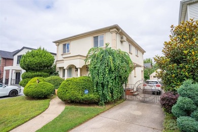 Beach Home Sale Pending in Whitestone, New York