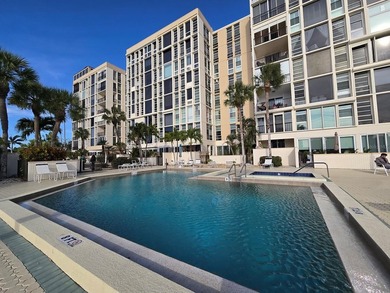 Beach Condo For Sale in South Pasadena, Florida