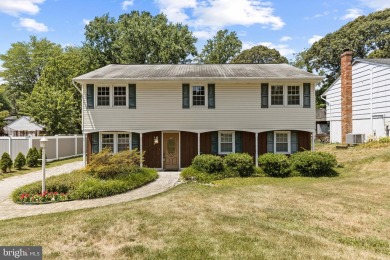 Beach Home For Sale in Annapolis, Maryland