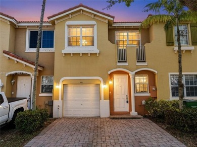 Beach Townhome/Townhouse For Sale in Homestead, Florida