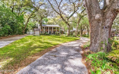 Beach Home For Sale in Beaufort, South Carolina