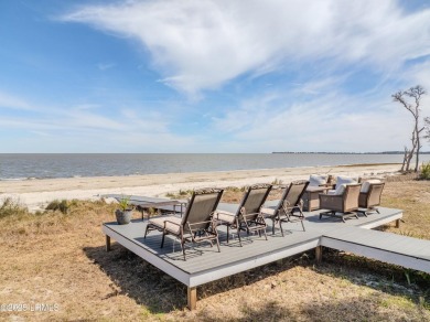 Beach Home For Sale in Saint Helena Island, South Carolina