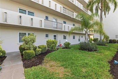 Beach Condo For Sale in Bradenton, Florida