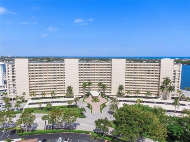 Beach Condo For Sale in North Palm Beach, Florida