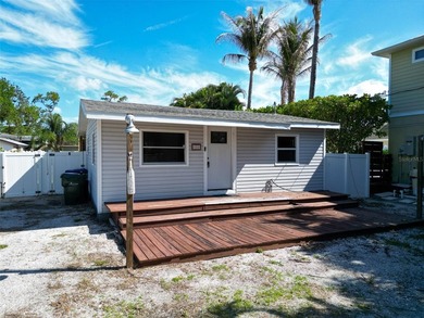 Beach Home Sale Pending in Sarasota, Florida