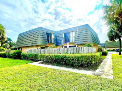 Beach Home Sale Pending in West Palm Beach, Florida