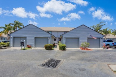 Beach Townhome/Townhouse For Sale in Hobe Sound, Florida