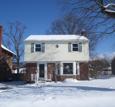 Beach Home Sale Pending in Erie, Pennsylvania