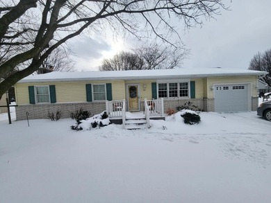 Beach Home Sale Pending in North East, Pennsylvania