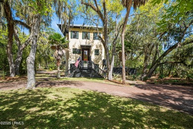 Beach Home For Sale in Beaufort, South Carolina