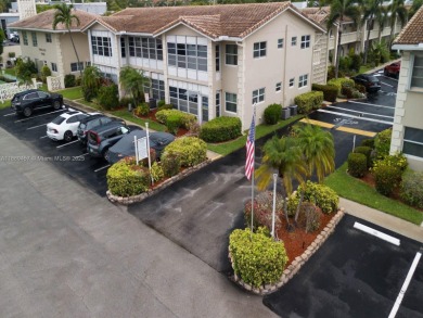 Beach Condo For Sale in Lighthouse Point, Florida